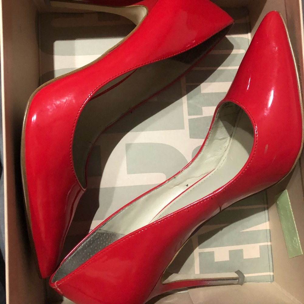 BCBG PATENT PUMPS